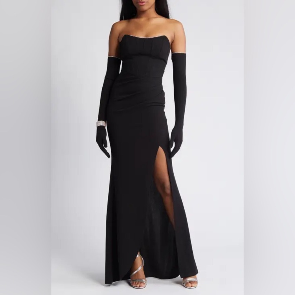 NWT Love, Nickie Lew strapless black dress Size M